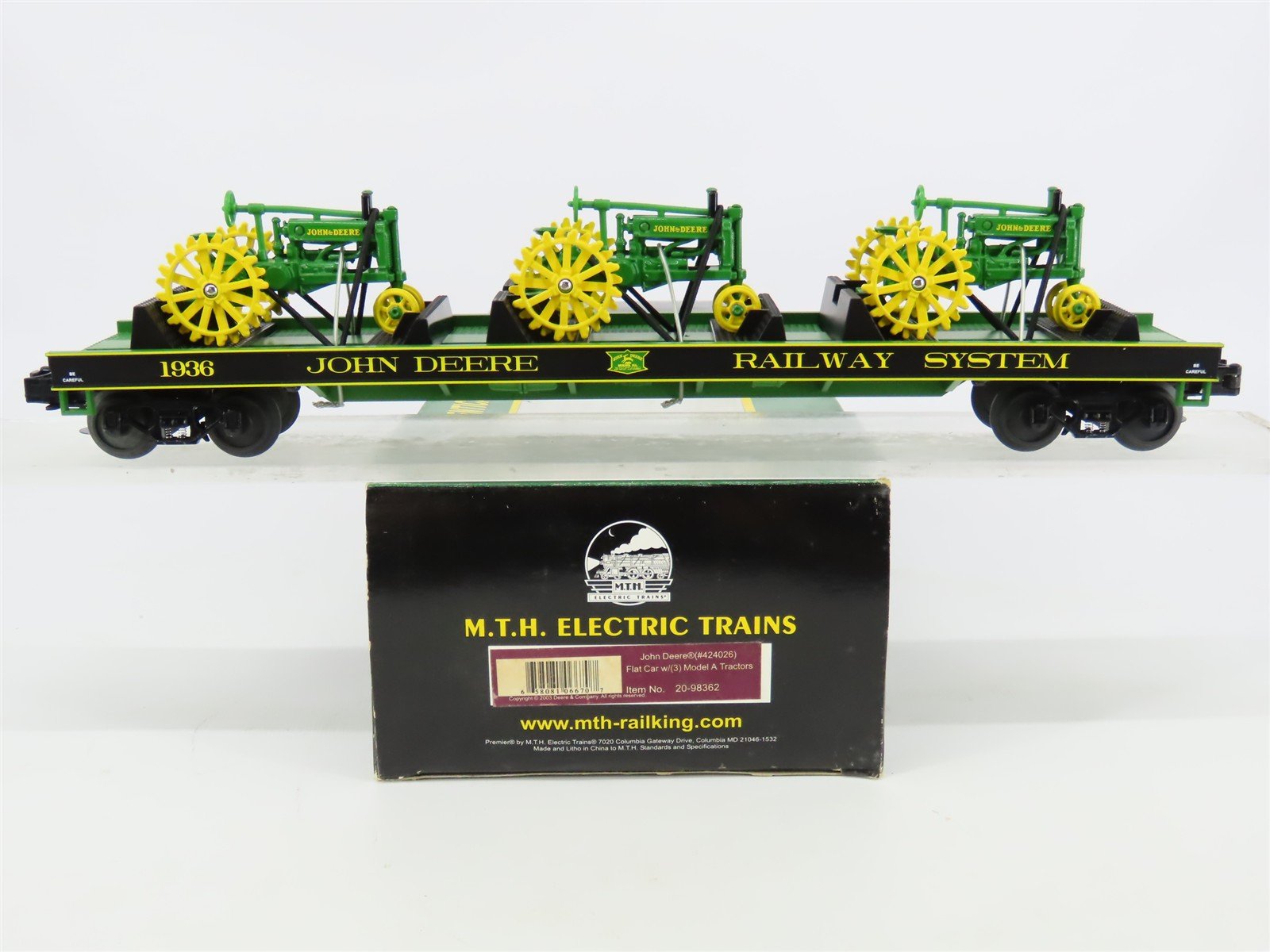 O Gauge 3-Rail MTH 20-98362 John Deere Flat Car #1936 W/ 3 Model A Tractors