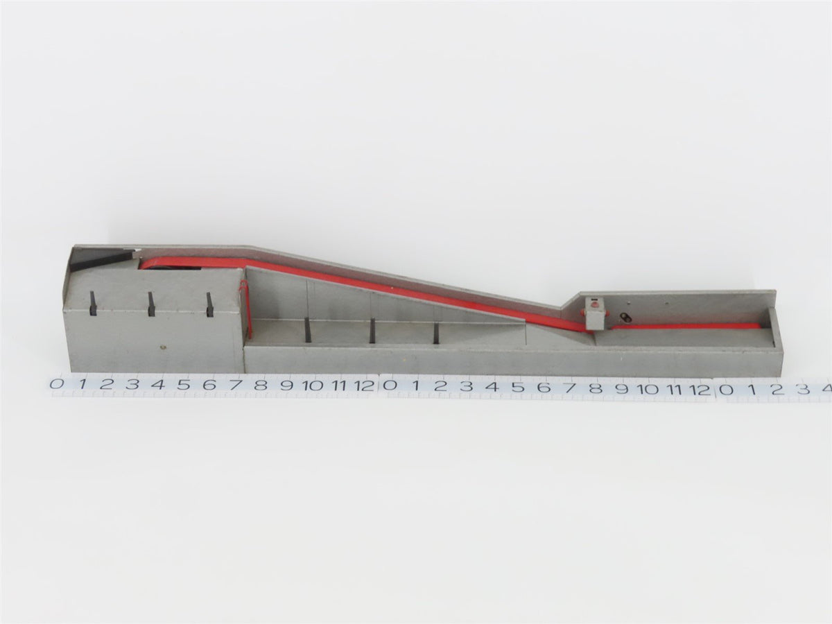 O Scale Lionel #364 Operating Lumber Loader