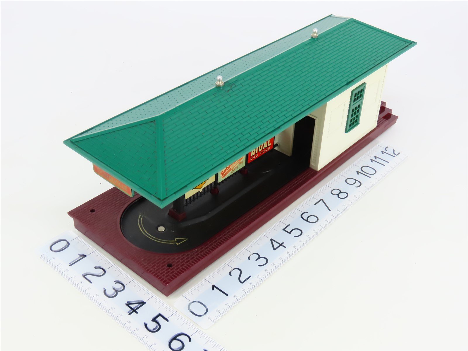 O 1/48 Scale Lionel 356 Automatic Freight Station