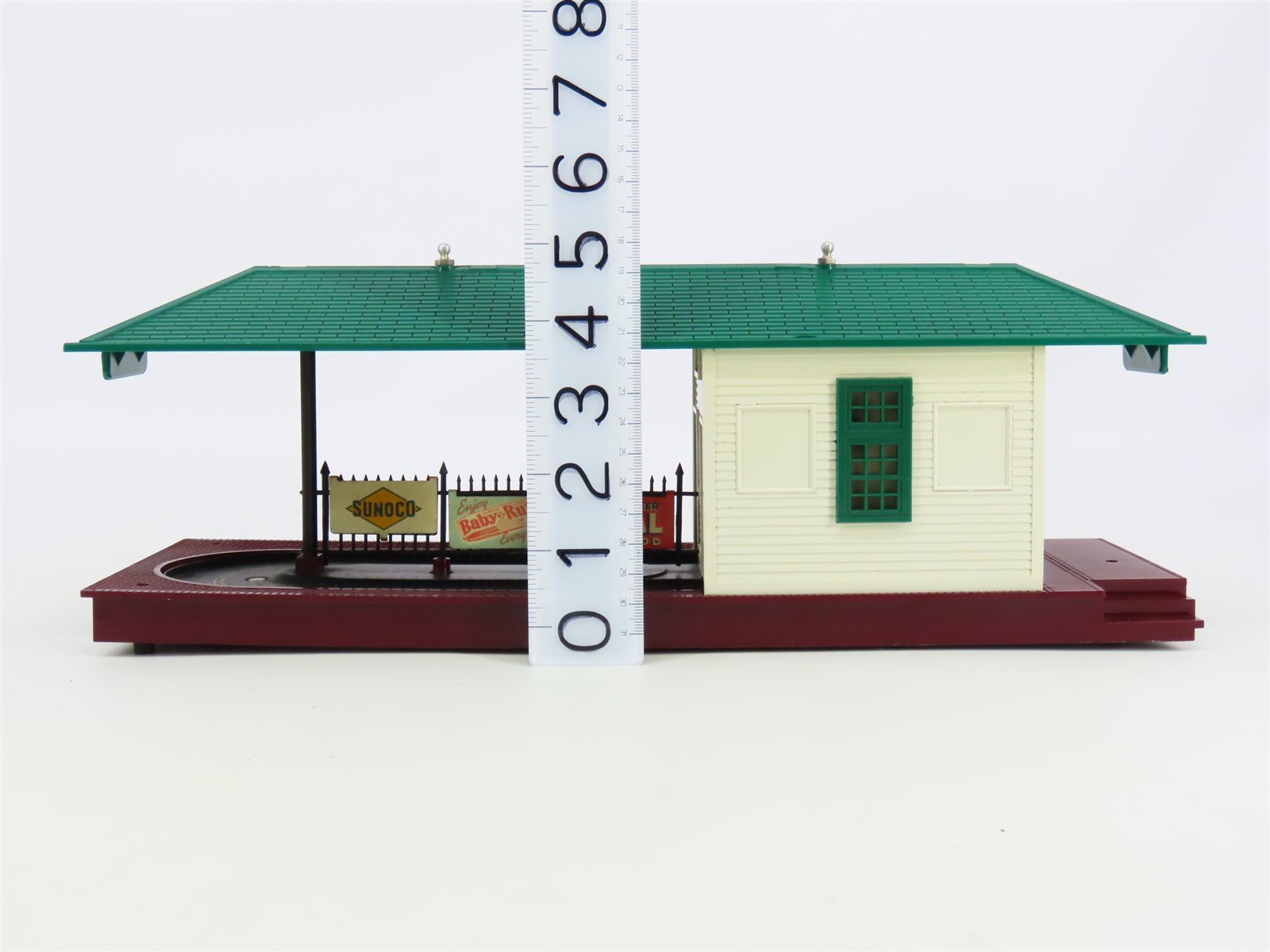 O 1/48 Scale Lionel 356 Automatic Freight Station