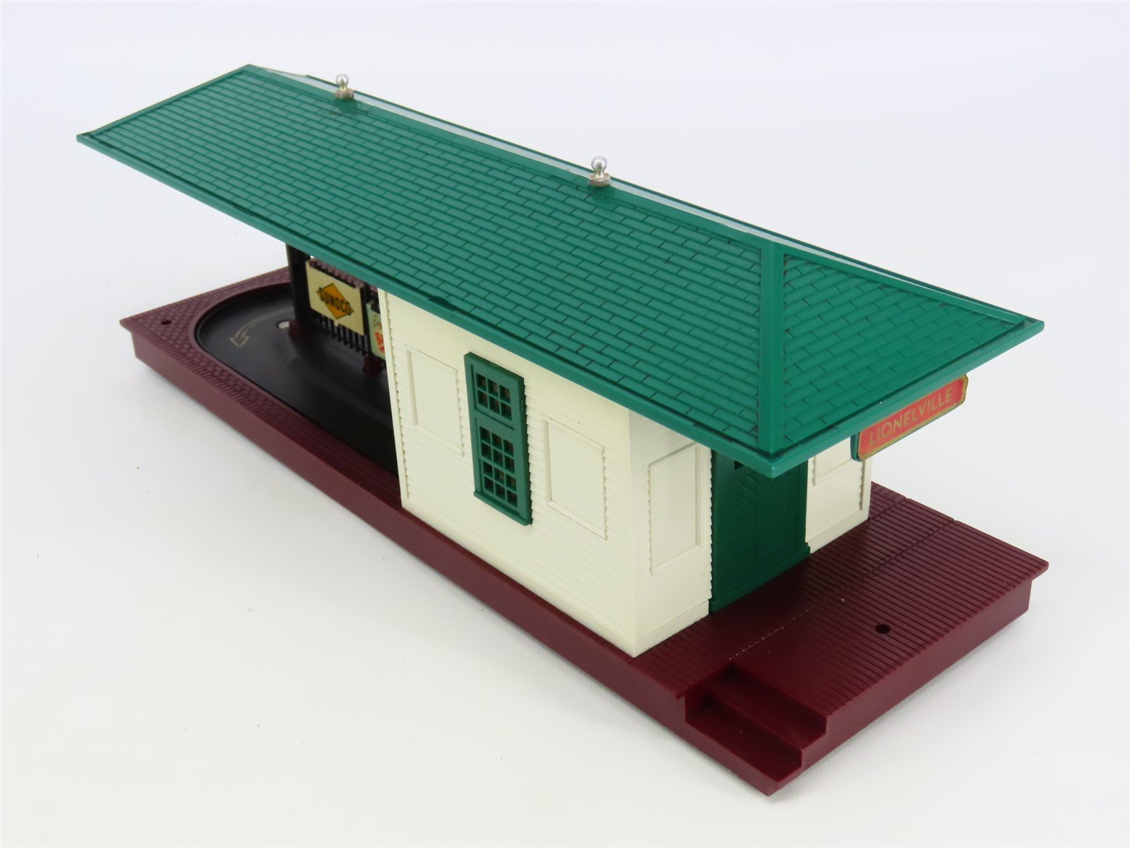 O 1/48 Scale Lionel 356 Automatic Freight Station