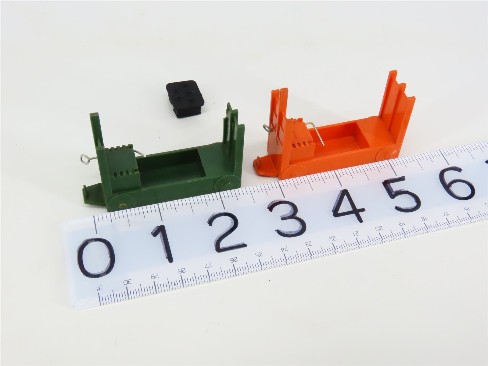 O 1/48 Scale Lionel 356 Automatic Freight Station