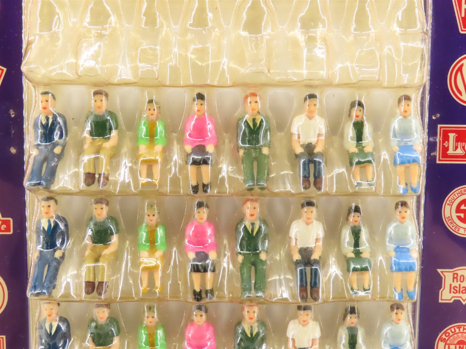 O 1/48 Scale Ready Made RMT-942317 BEEPeople Seated Figures 40-Pack