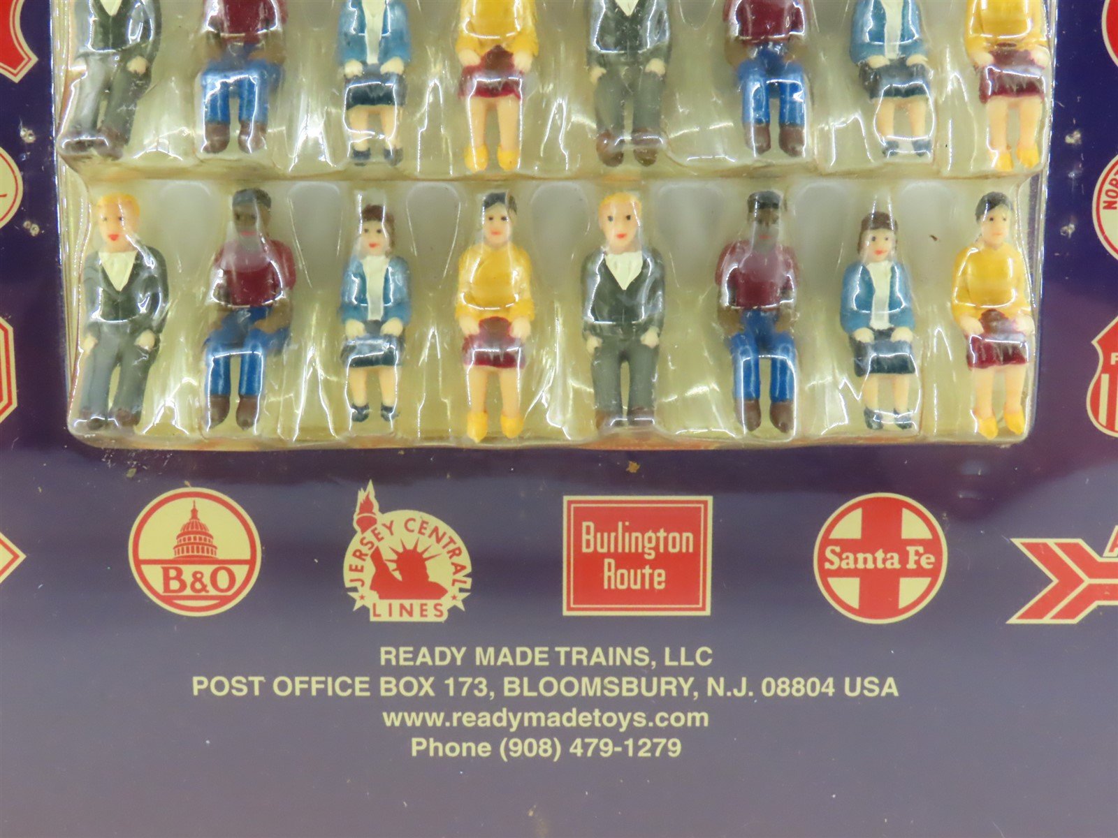 O 1/48 Scale Ready Made RMT-942317 BEEPeople Seated Figures 40-Pack