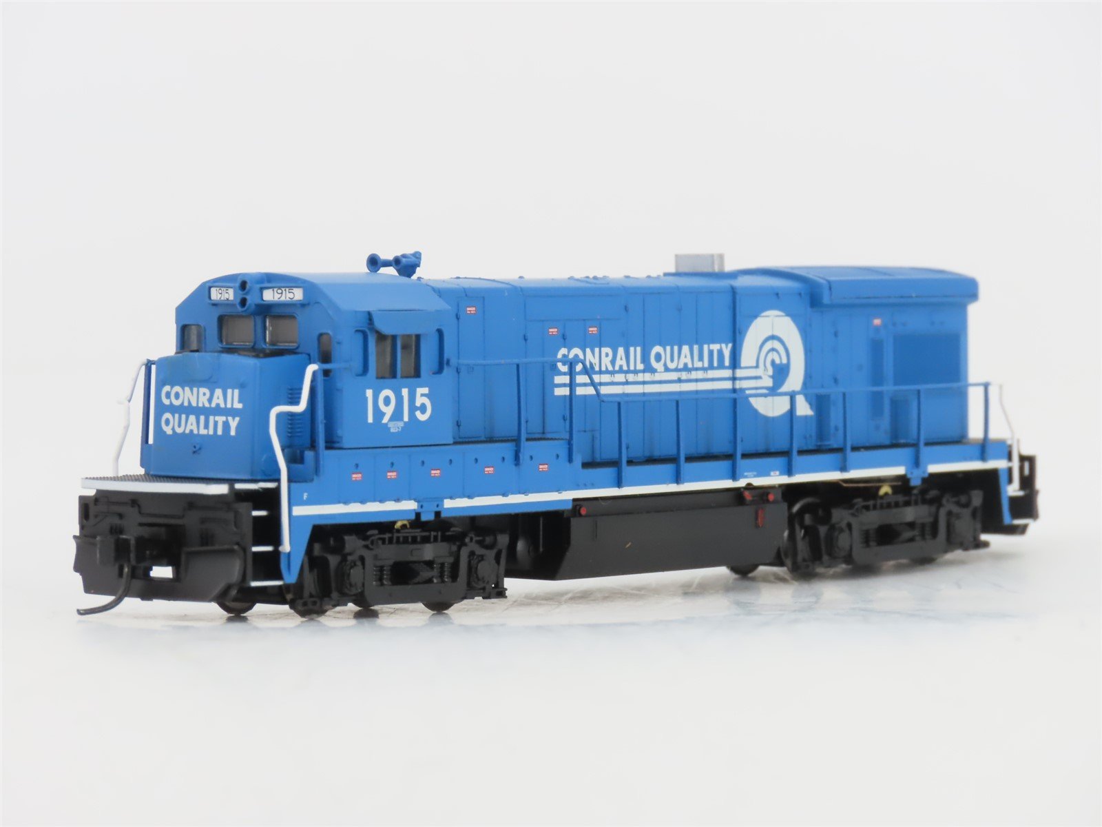 N Scale Atlas 49737 CR Conrail Quality GE B23-7 Diesel #1915 - DCC Ready