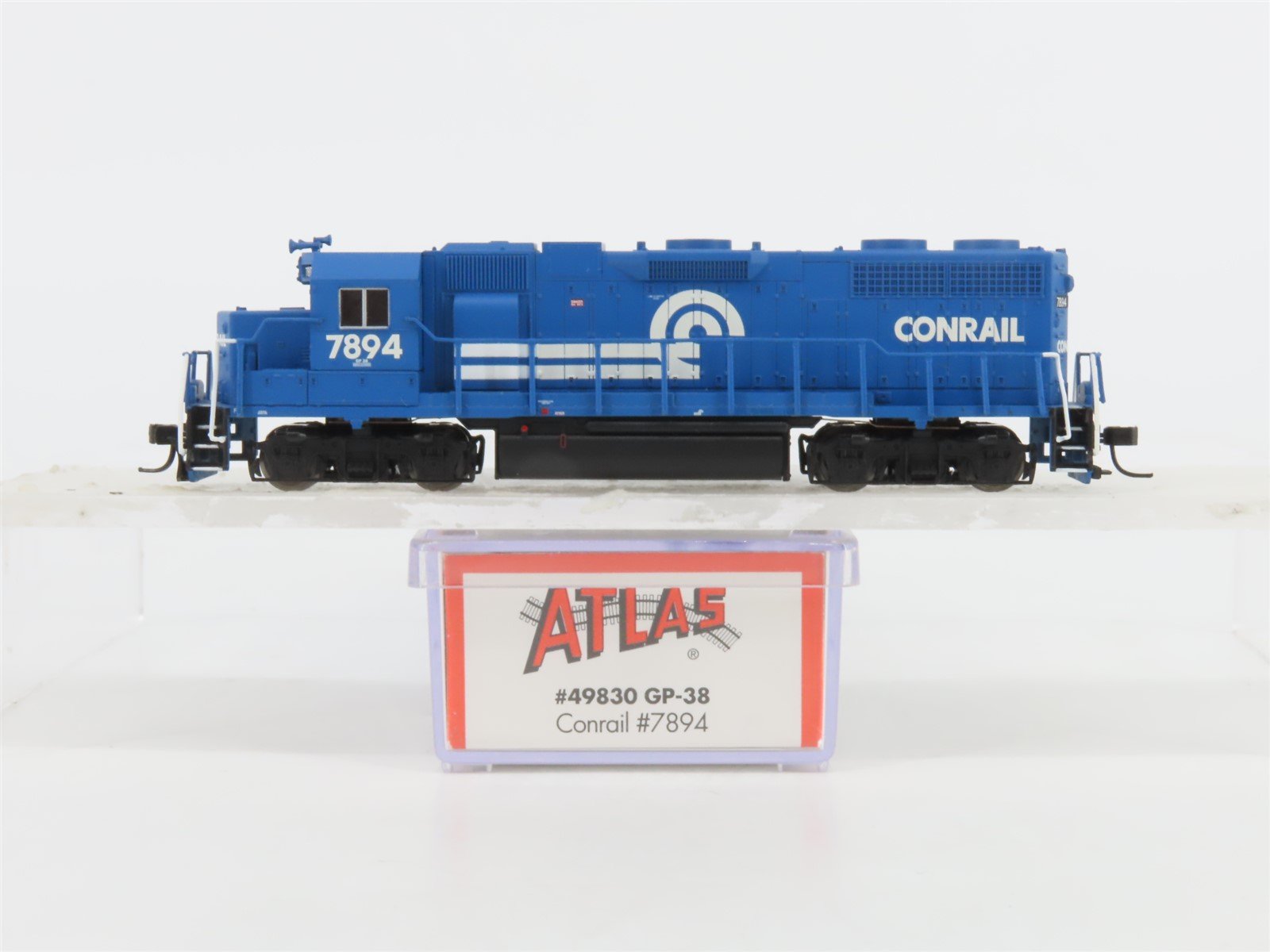 N Scale 49830 Atlas CR Conrail EMD GP38 Diesel Locomotive #7894 - DCC Ready