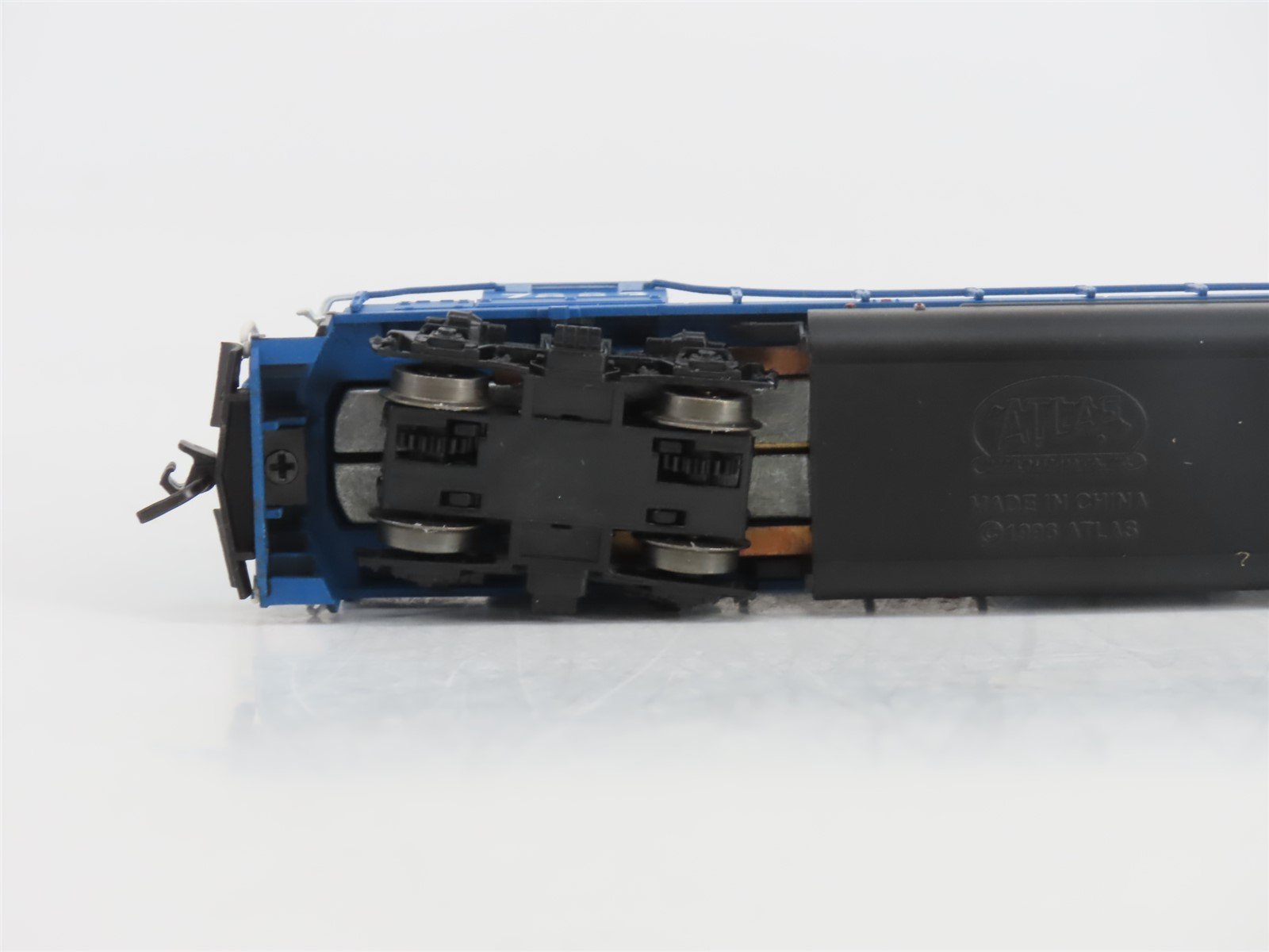 N Scale Atlas 49829 CR Conrail EMD GP38 Diesel Locomotive #7883 - DCC Ready