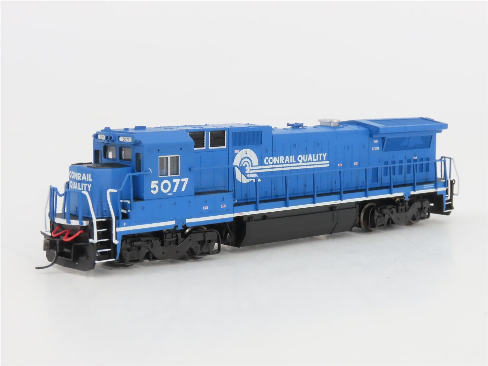 N Scale Atlas 48733 CR Conrail Quality GE Dash 8-40B Diesel #5077 - DCC Ready