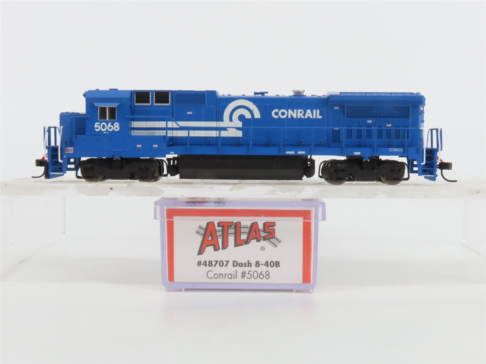 N Scale Atlas 48707 CR Conrail GE Dash 8-40B Diesel #5068 - DCC Ready