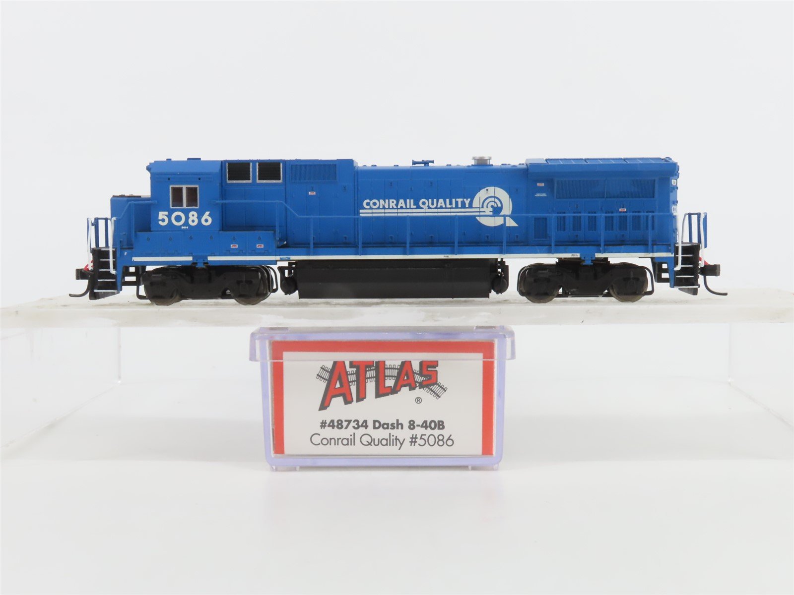 N Scale Atlas 48734 CR Conrail Quality GE Dash 8-40B Diesel #5086 - DCC Ready