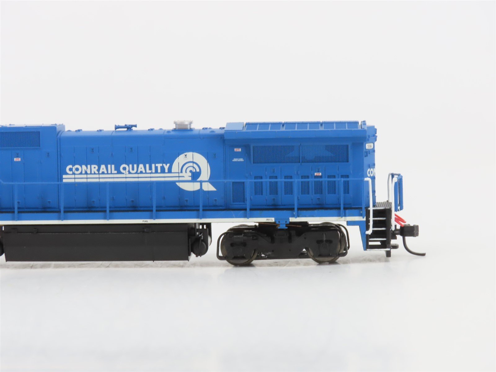 N Scale Atlas 48734 CR Conrail Quality GE Dash 8-40B Diesel #5086 - DCC Ready