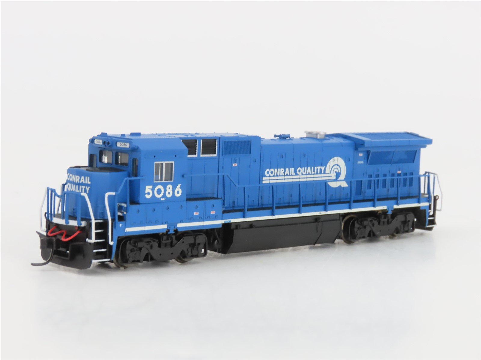 N Scale Atlas 48734 CR Conrail Quality GE Dash 8-40B Diesel #5086 - DCC Ready
