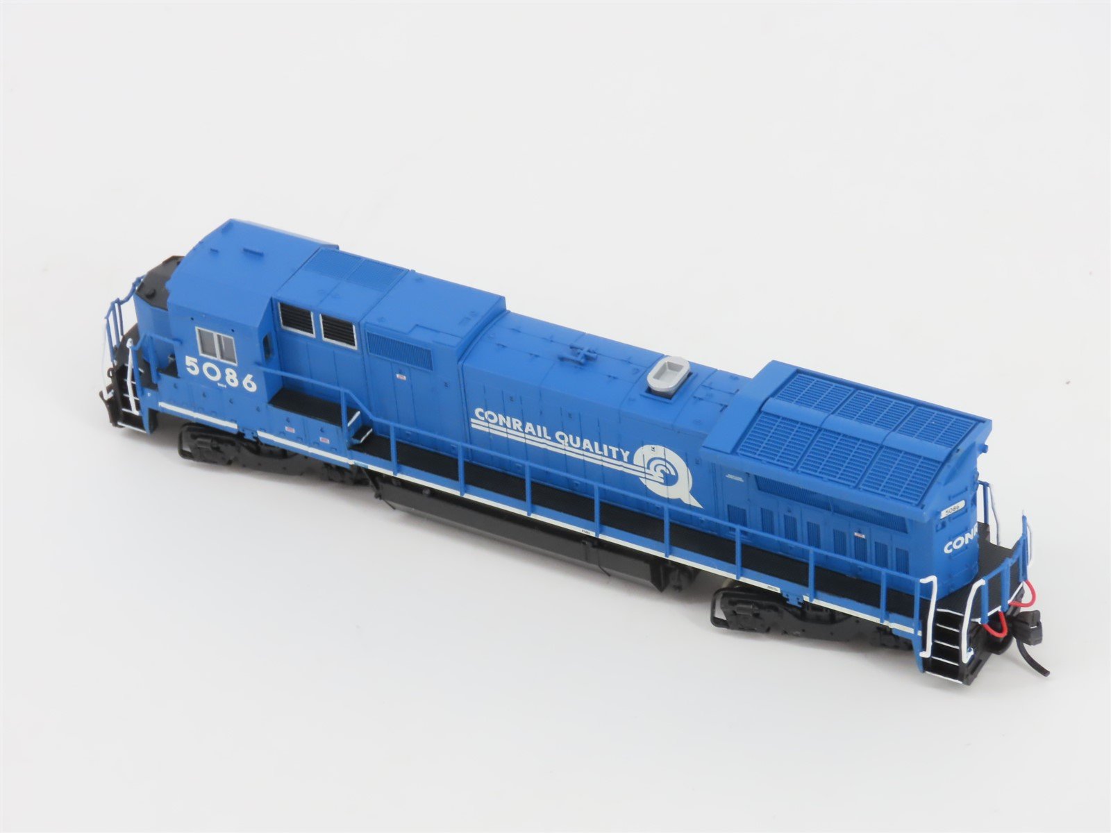 N Scale Atlas 48734 CR Conrail Quality GE Dash 8-40B Diesel #5086 - DCC Ready