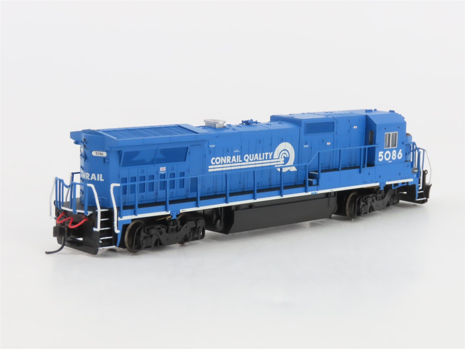 N Scale Atlas 48734 CR Conrail Quality GE Dash 8-40B Diesel #5086 - DCC Ready