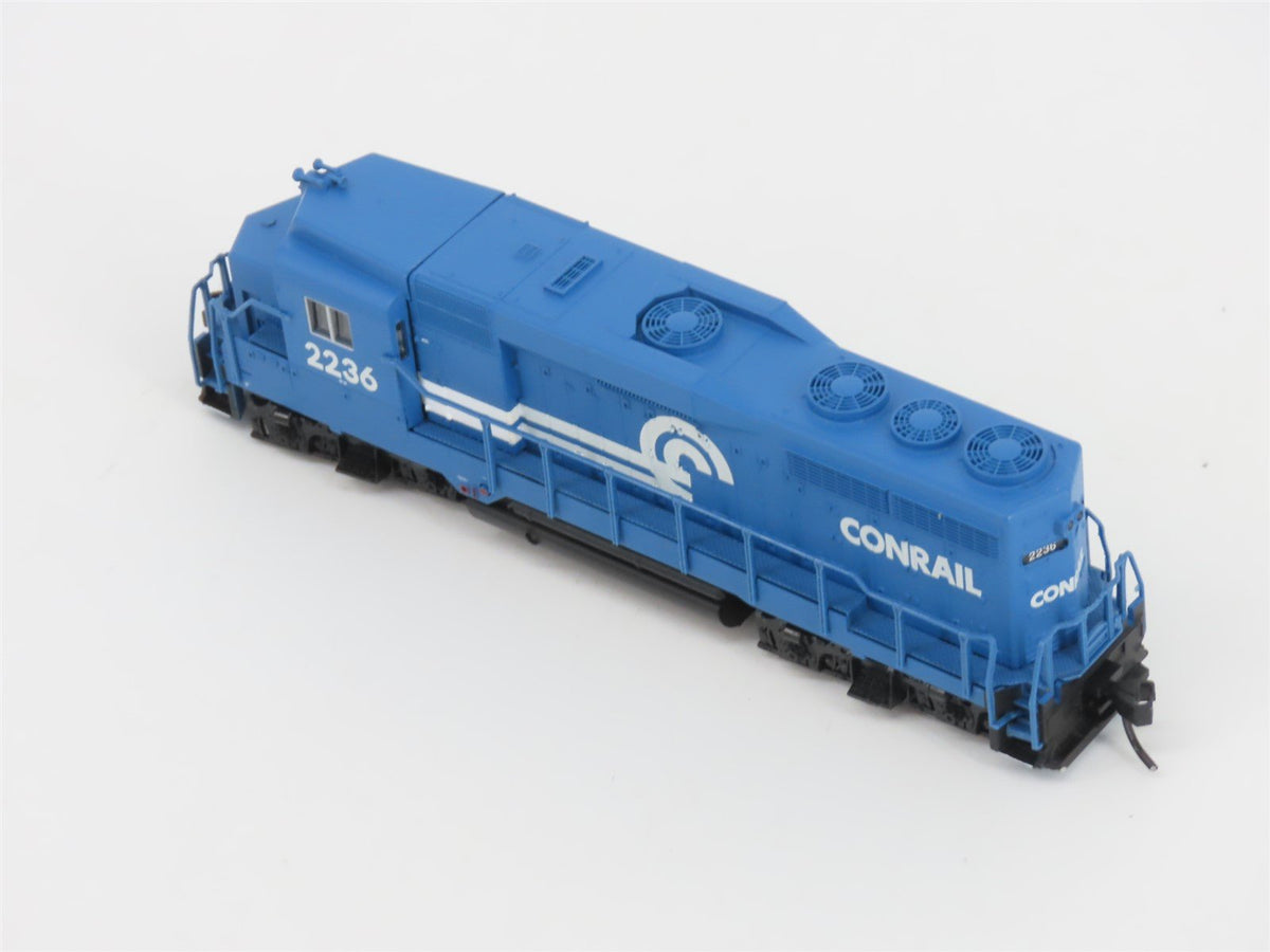 N Scale Atlas Classic 47519 CR Conrail EMD GP30 Diesel #2236 - DCC Ready