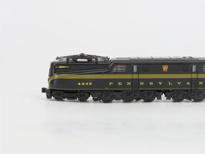 N Scale KATO 137-2001 PRR Pennsylvania GG1 Electric Locomotive #4935 w/ DCC