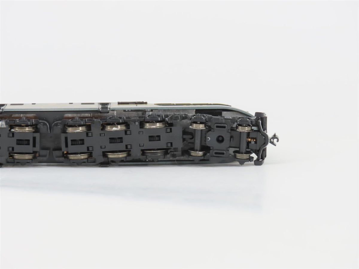 N Scale KATO 137-2001 PRR Pennsylvania GG1 Electric Locomotive #4935 w/ DCC