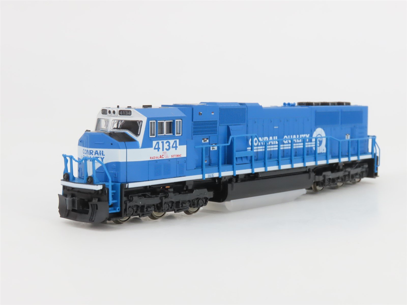 N Scale KATO 176-6305A CR Conrail Quality EMD SD70MAC Diesel #4134 w/ DCC