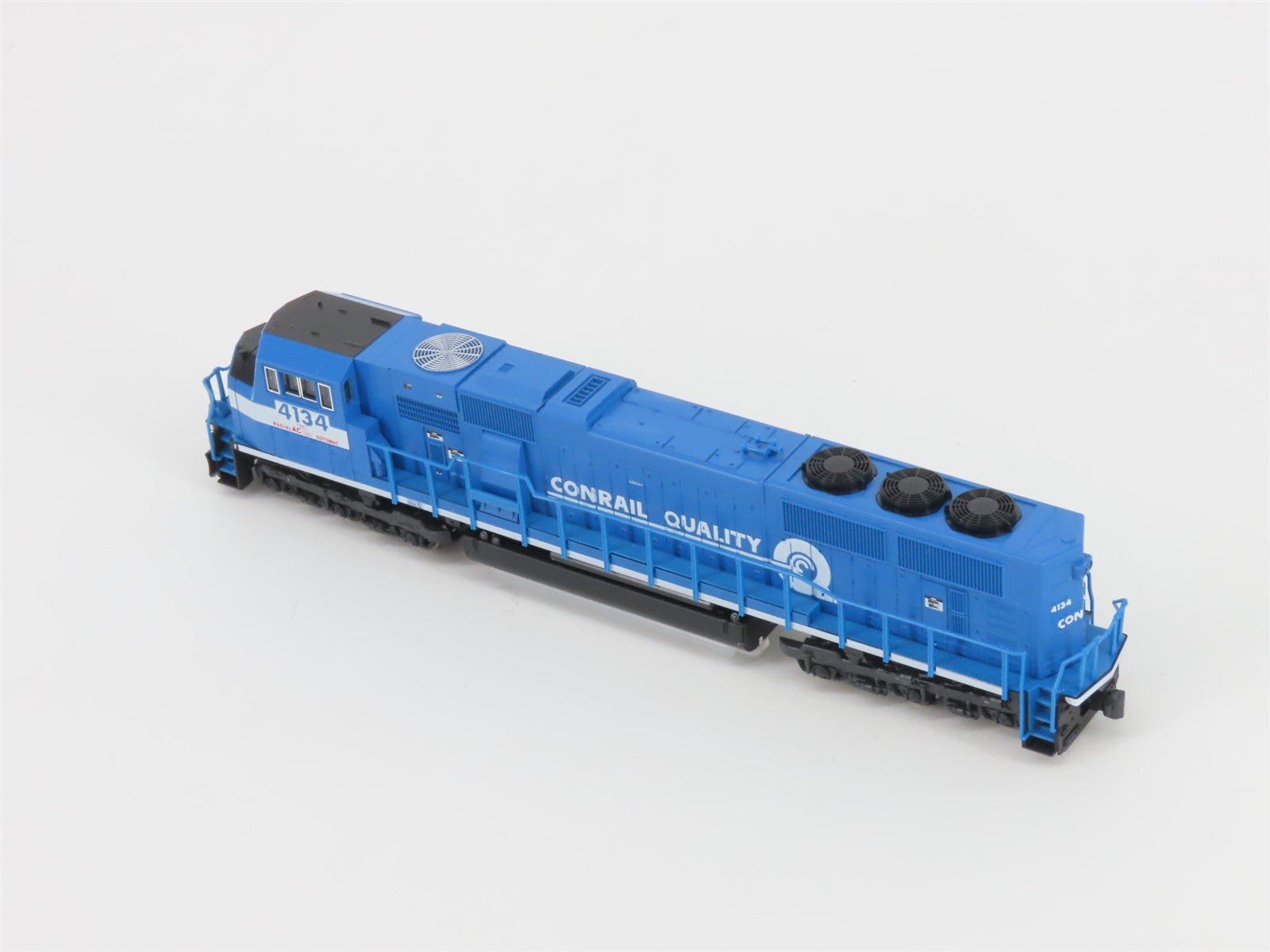N Scale KATO 176-6305A CR Conrail Quality EMD SD70MAC Diesel #4134 w/ DCC
