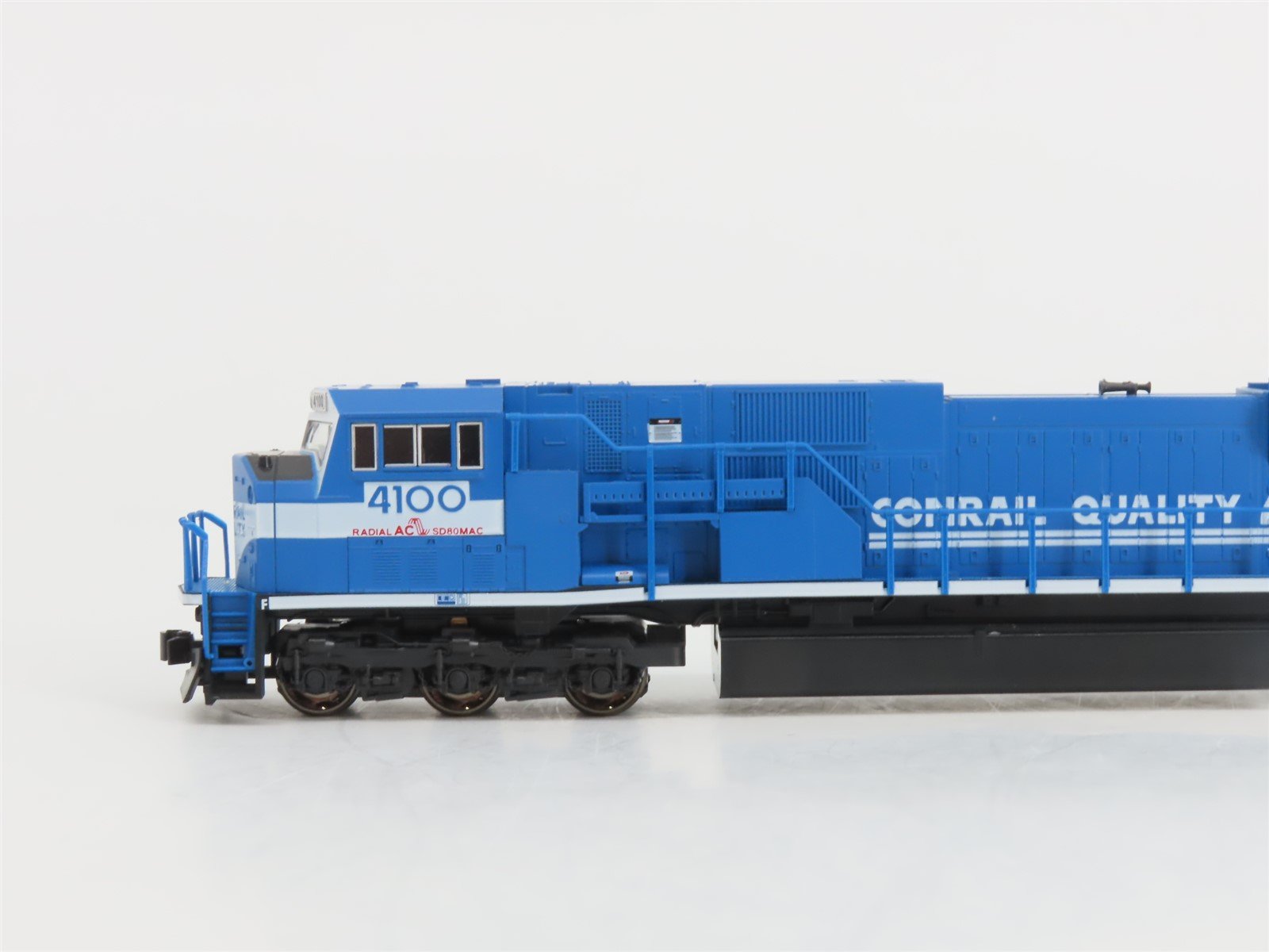 N Scale KATO 176-5501 CR Conrail Quality EMD SD80MAC Diesel #4100 w/ DCC