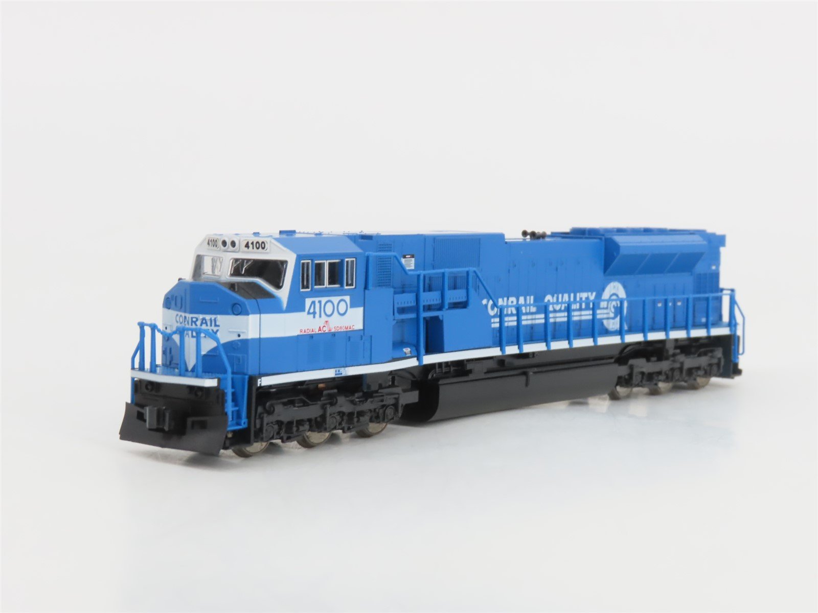 N Scale KATO 176-5501 CR Conrail Quality EMD SD80MAC Diesel #4100 w/ DCC