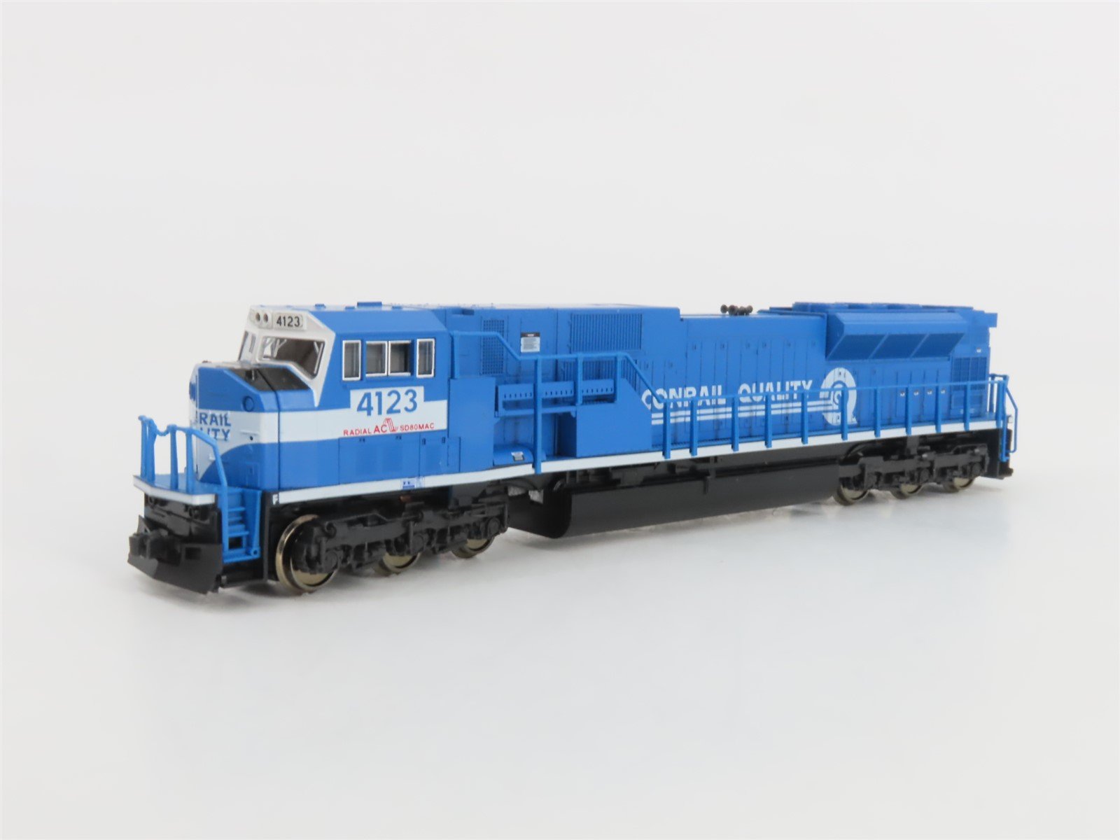 N Scale KATO 176-5502 CR Conrail Quality EMD SD80MAC Diesel #4123 w/ DCC