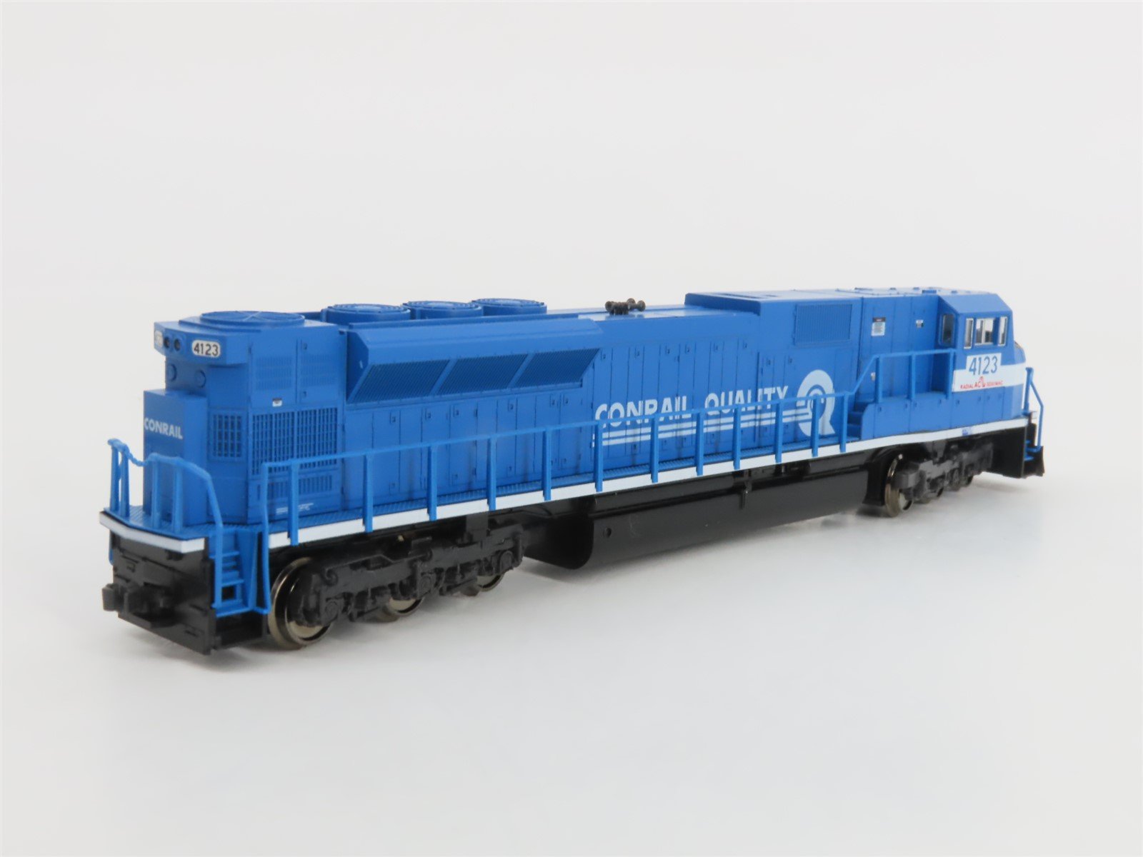 N Scale KATO 176-5502 CR Conrail Quality EMD SD80MAC Diesel #4123 w/ DCC