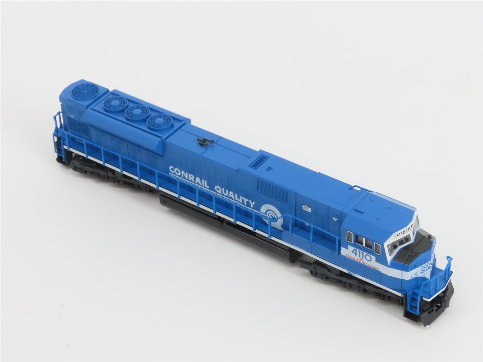 N Scale KATO 176-5501A CR Conrail Quality EMD SD80MAC Diesel #4110 w/ DCC