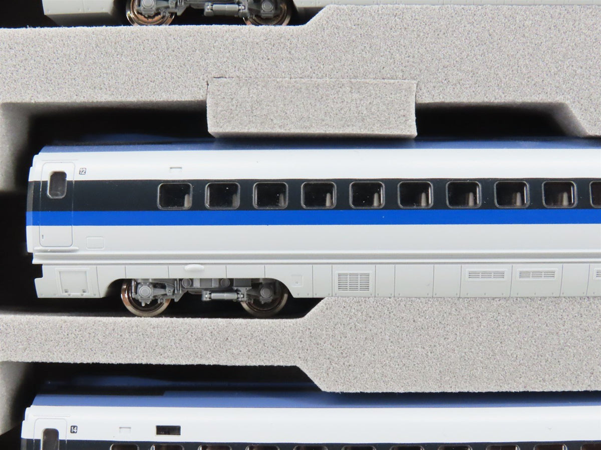 N Scale Kato 10-511 500 Series Shinkansen &quot;Nozomi&quot; Passenger Set of 4