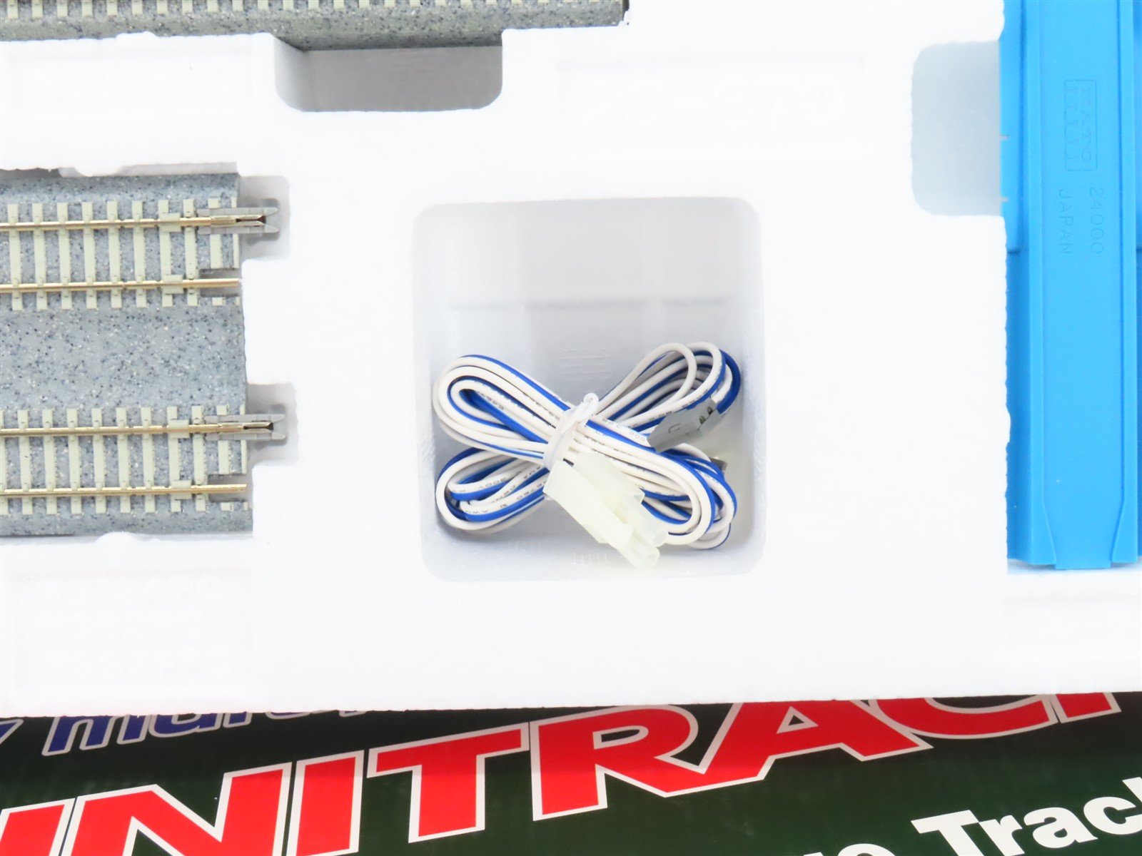 N Scale Kato Unitrack #20-870-1 V11 Double Track Set