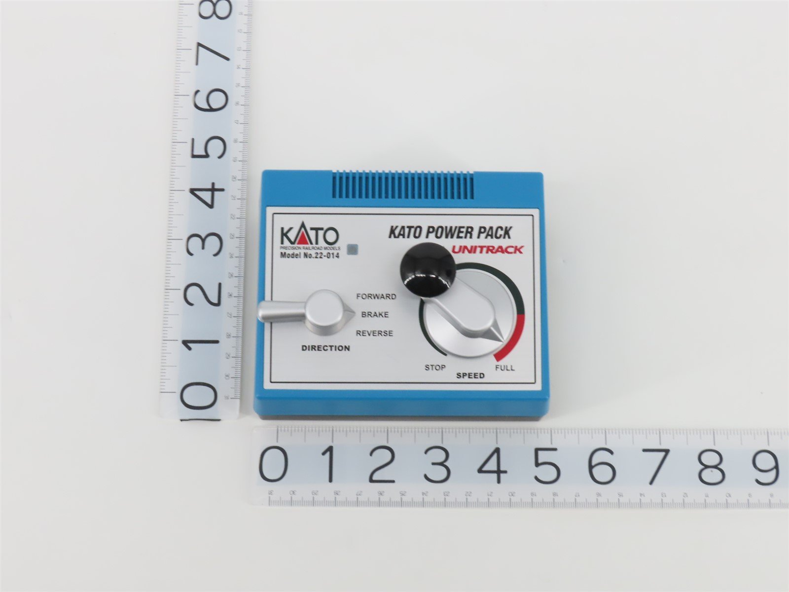 KATO 22-014 Unitrack 12V DC Transformer / Power-Pack