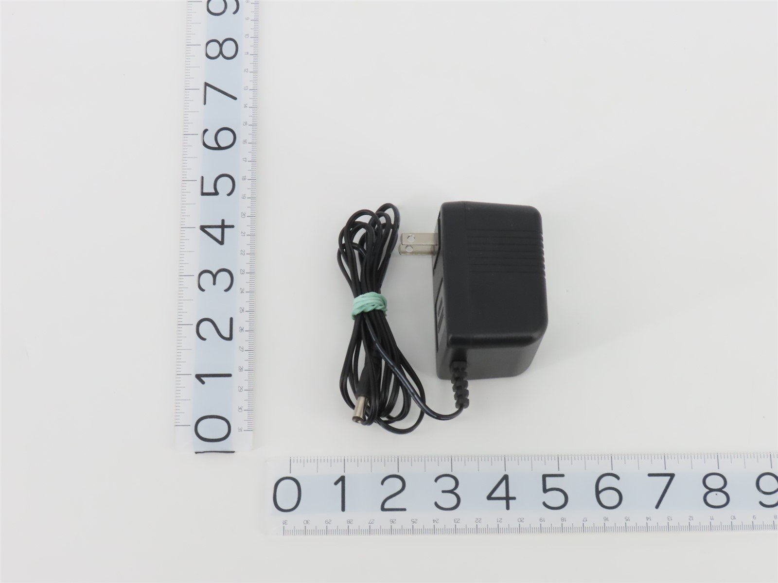 KATO 22-014 Unitrack 12V DC Transformer / Power-Pack