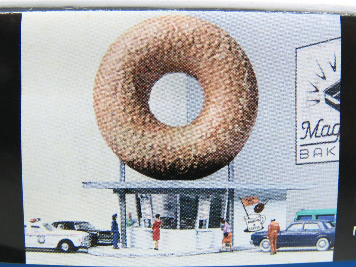 N 1/160 Scale Walthers Cornerstone 933-3835 Hole-In-One Donut Shop