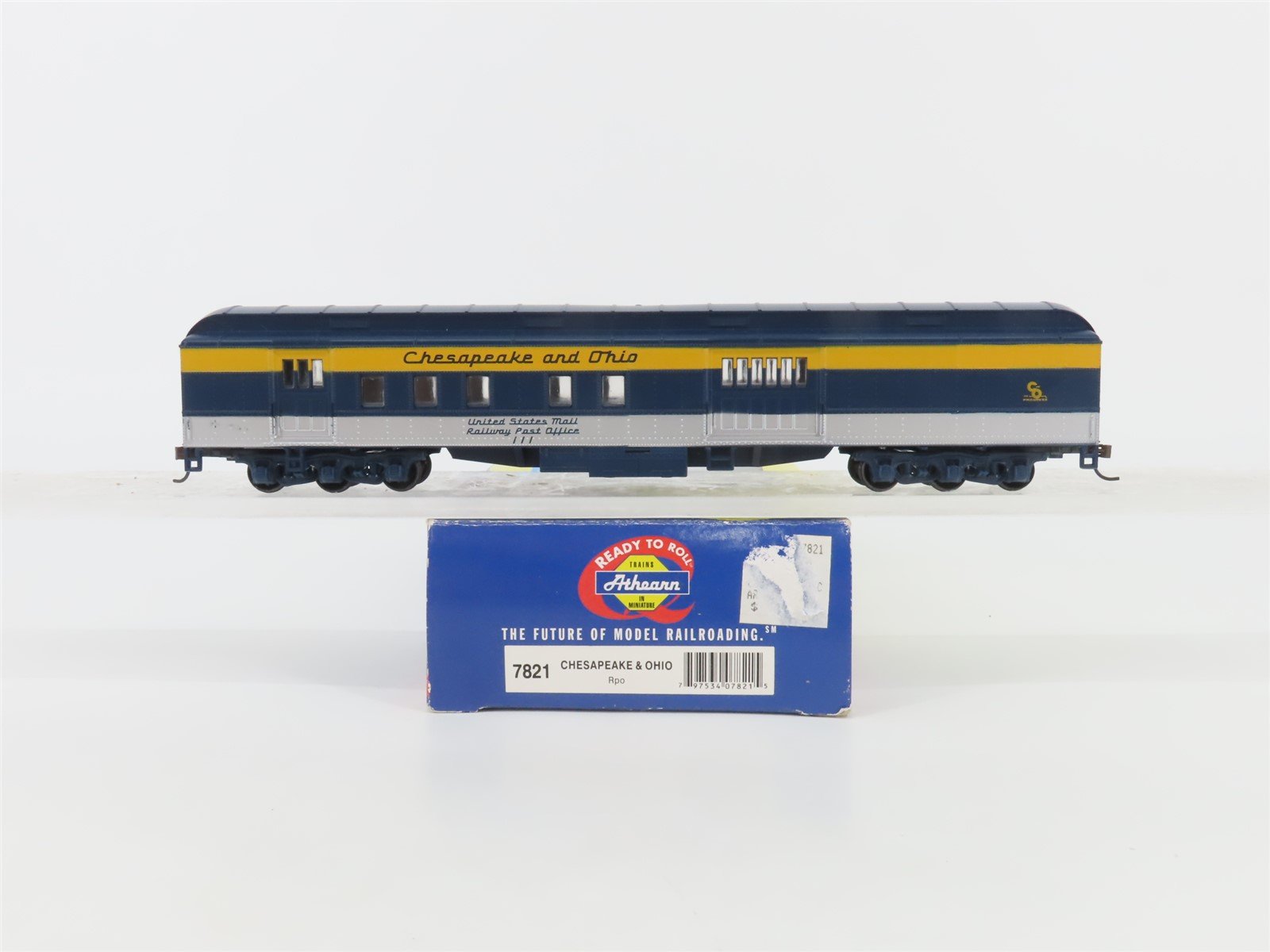 HO Scale Athearn 7821 C&O Chesapeake & Ohio "Progress" RPO Passenger Car