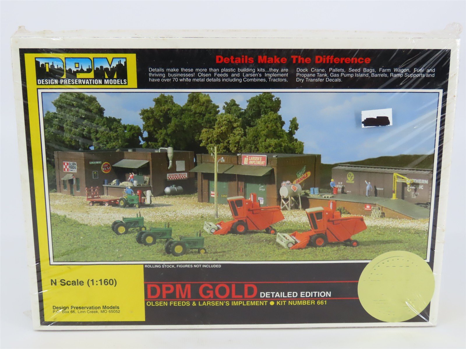 N 1/160 Scale DPM Gold Kit 661 Olsen Feeds & Larsen's Implement - Sealed