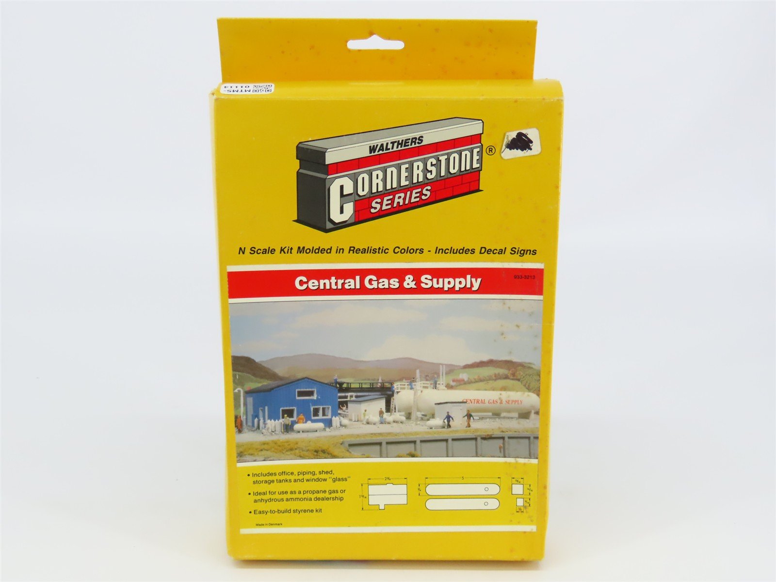 N 1/160 Scale Walthers Cornerstone Kit 933-3213 Central Gas & Supply