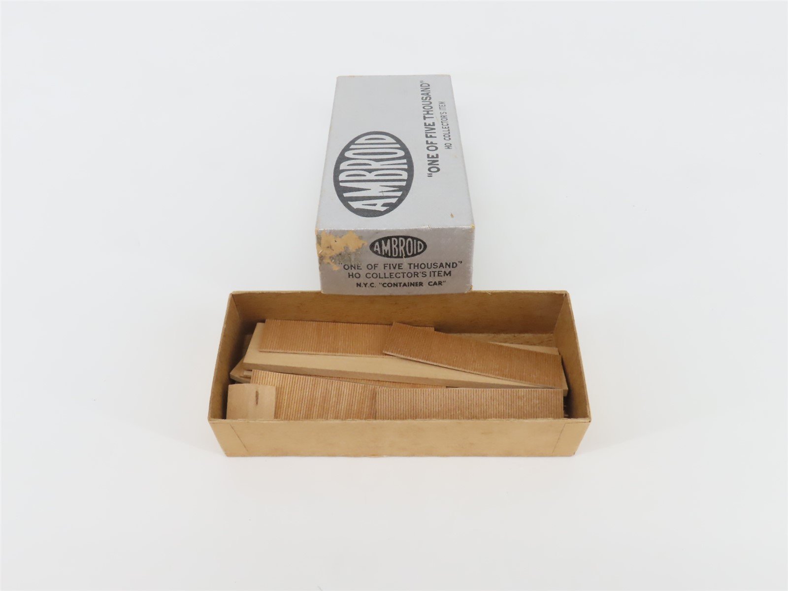 HO Scale Ambroid Kit NYC New York Central Container Car