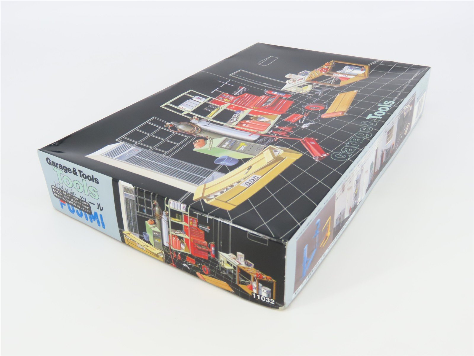 1/24 Scale Fujimi Kit #11032 Garage Tools