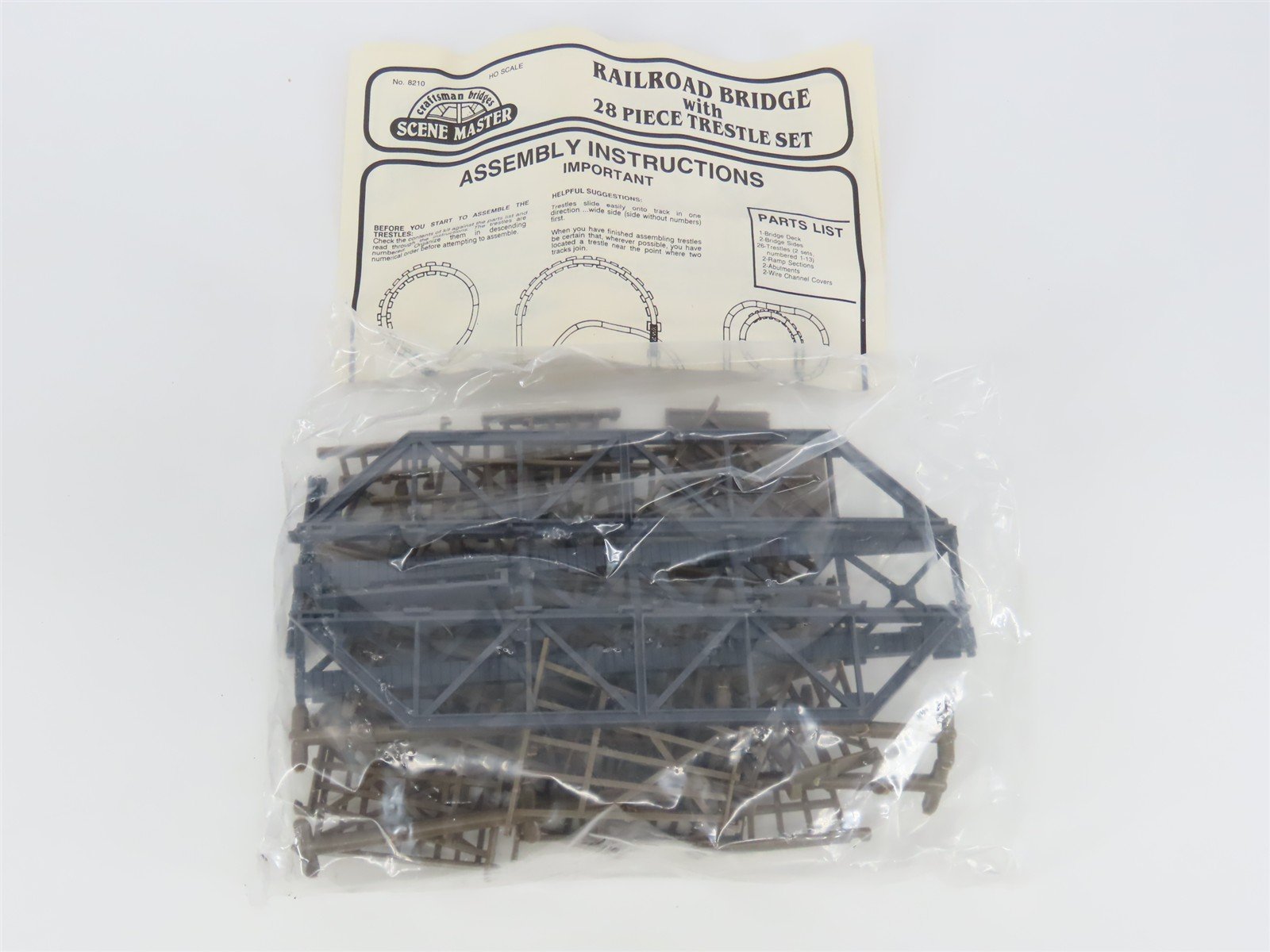 HO 1/87 Scale Scene Master Kit No. 8210 Railroad Bridge w/ 28-Piece Trestle Set