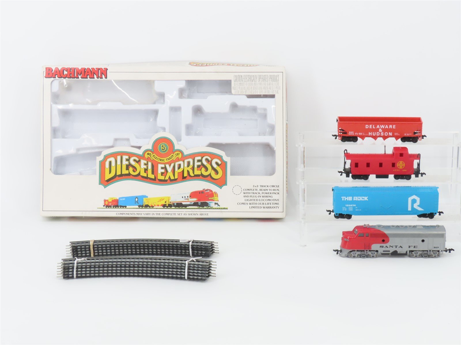 HO Bachmann 00091 ATSF Santa Fe "Warbonnet" EMD F7A Diesel Freight Train Set