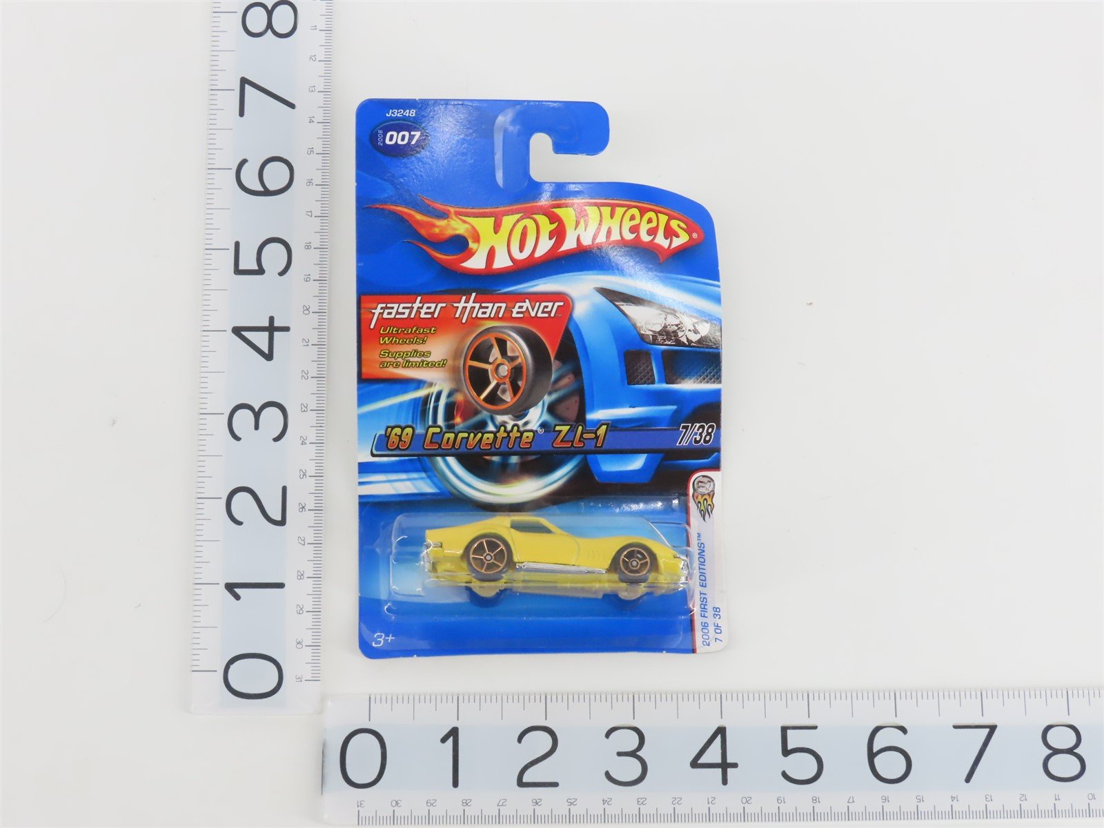 LOT of 13 1:64 Scale Hot Wheels Die-Cast Assorted Cars