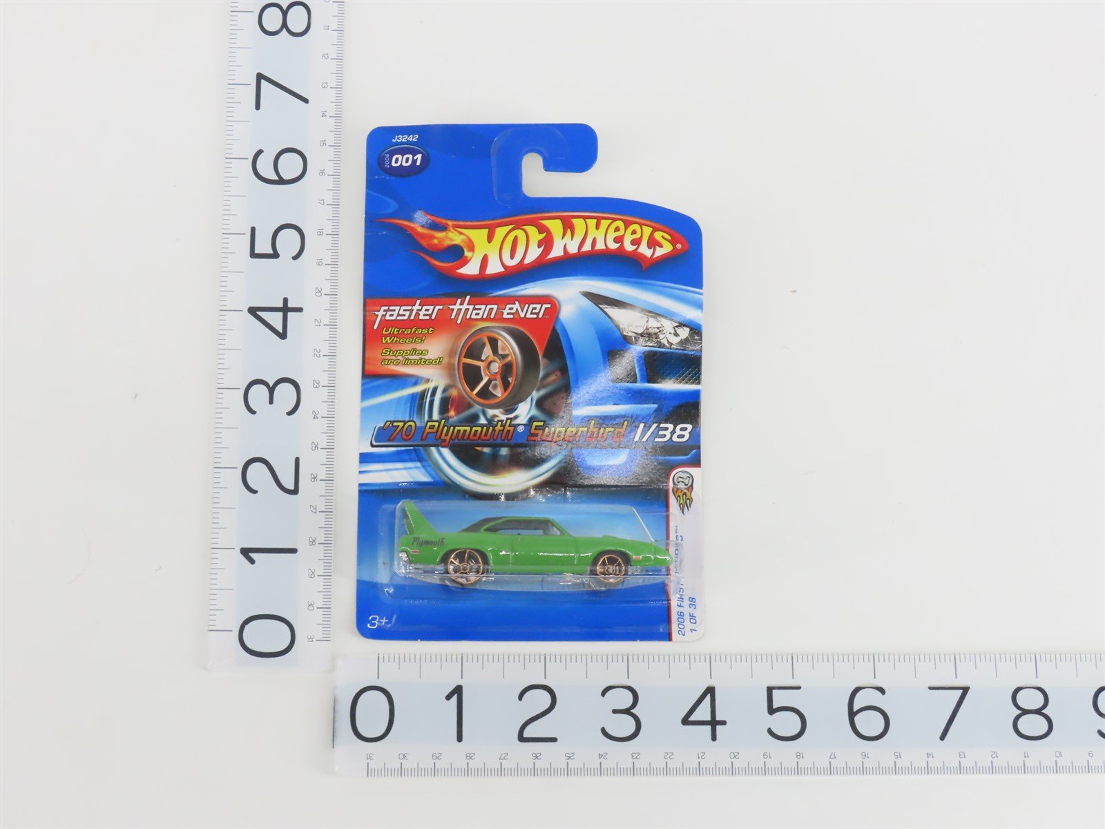 LOT of 13 1:64 Scale Hot Wheels Die-Cast Assorted Cars