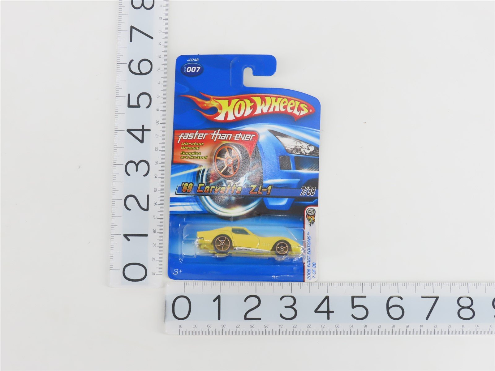 LOT of 13 1:64 Scale Hot Wheels Die-Cast Assorted Cars