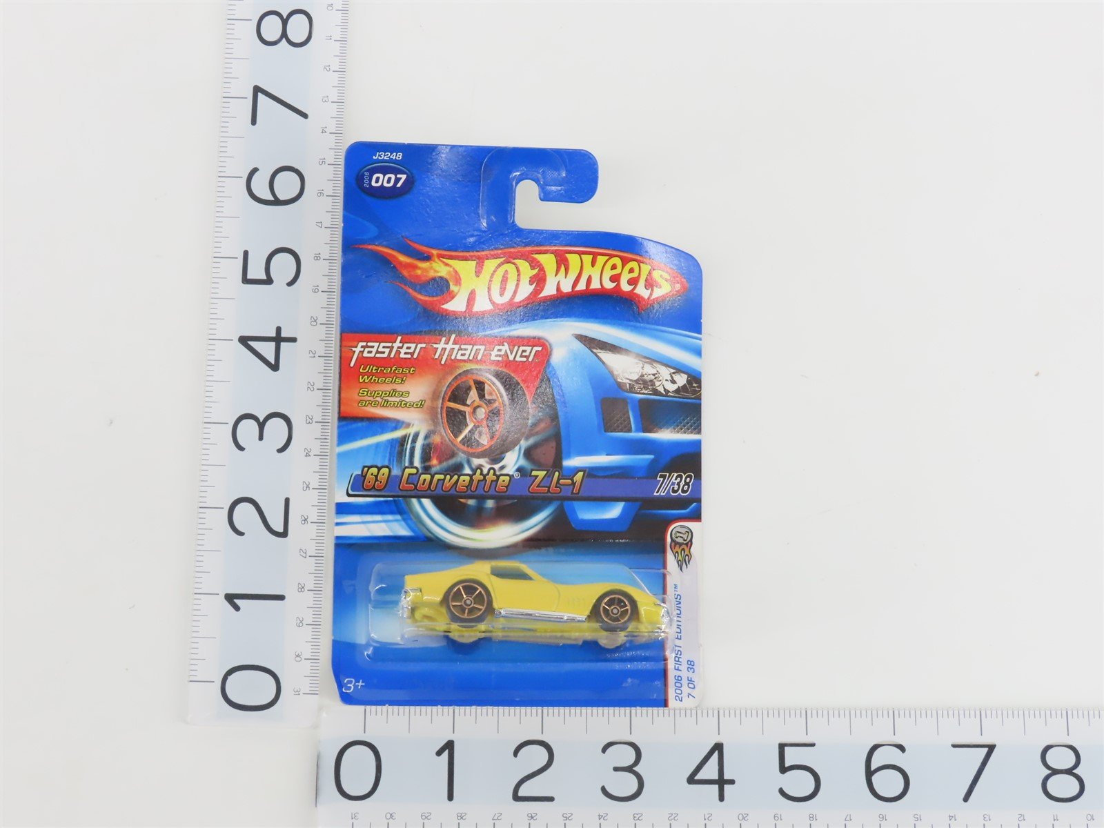 LOT of 13 1:64 Scale Hot Wheels Die-Cast Assorted Cars