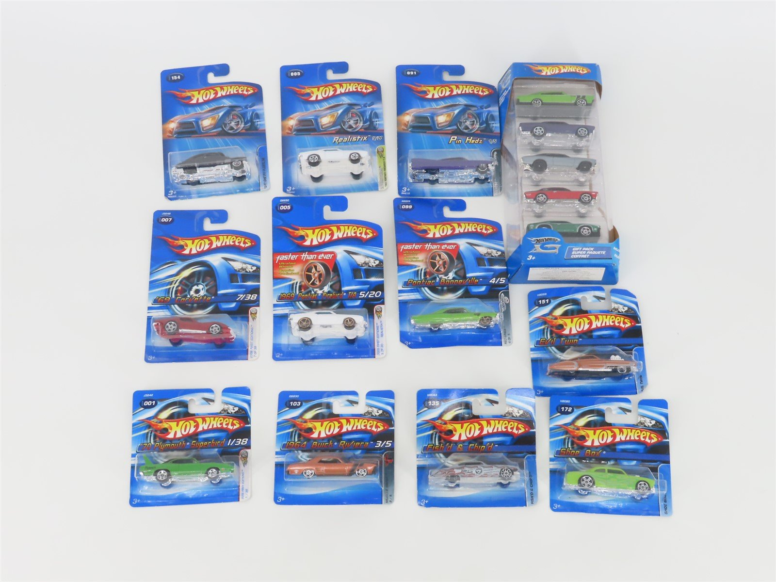 LOT of 16 1:64 Scale Hot Wheels Die-Cast Assorted Cars