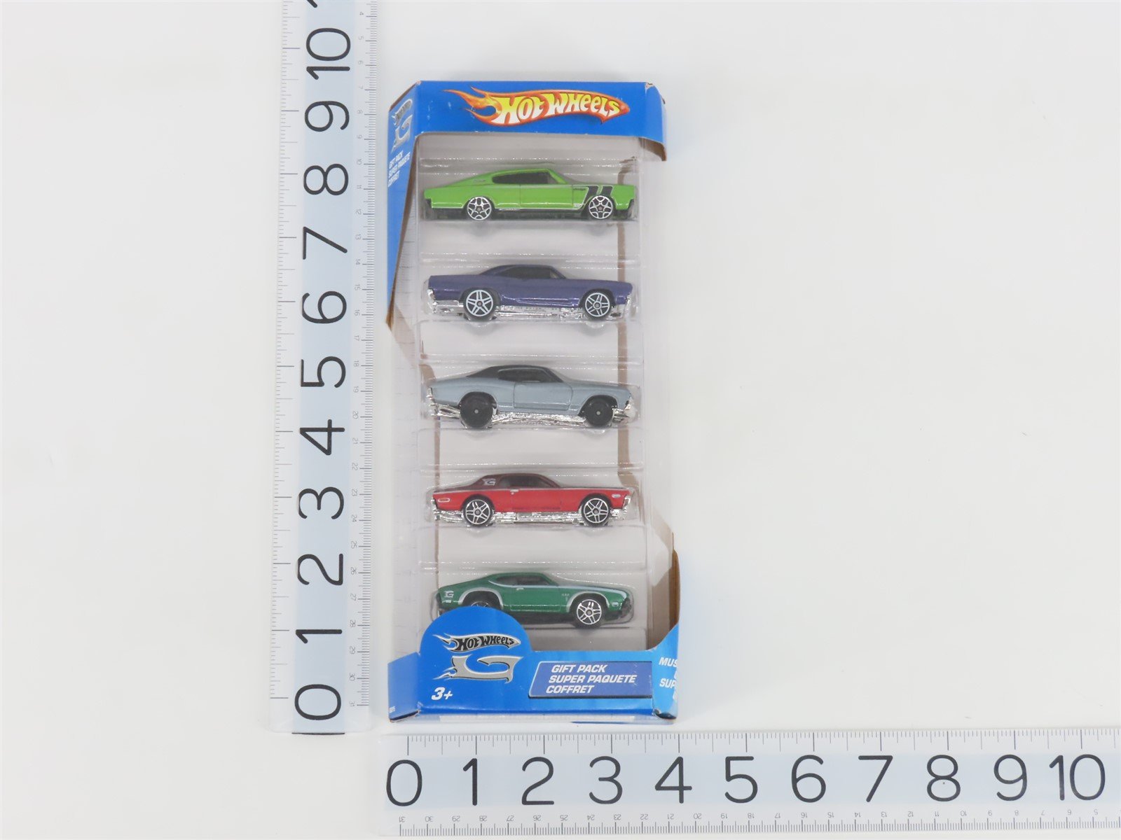 LOT of 16 1:64 Scale Hot Wheels Die-Cast Assorted Cars