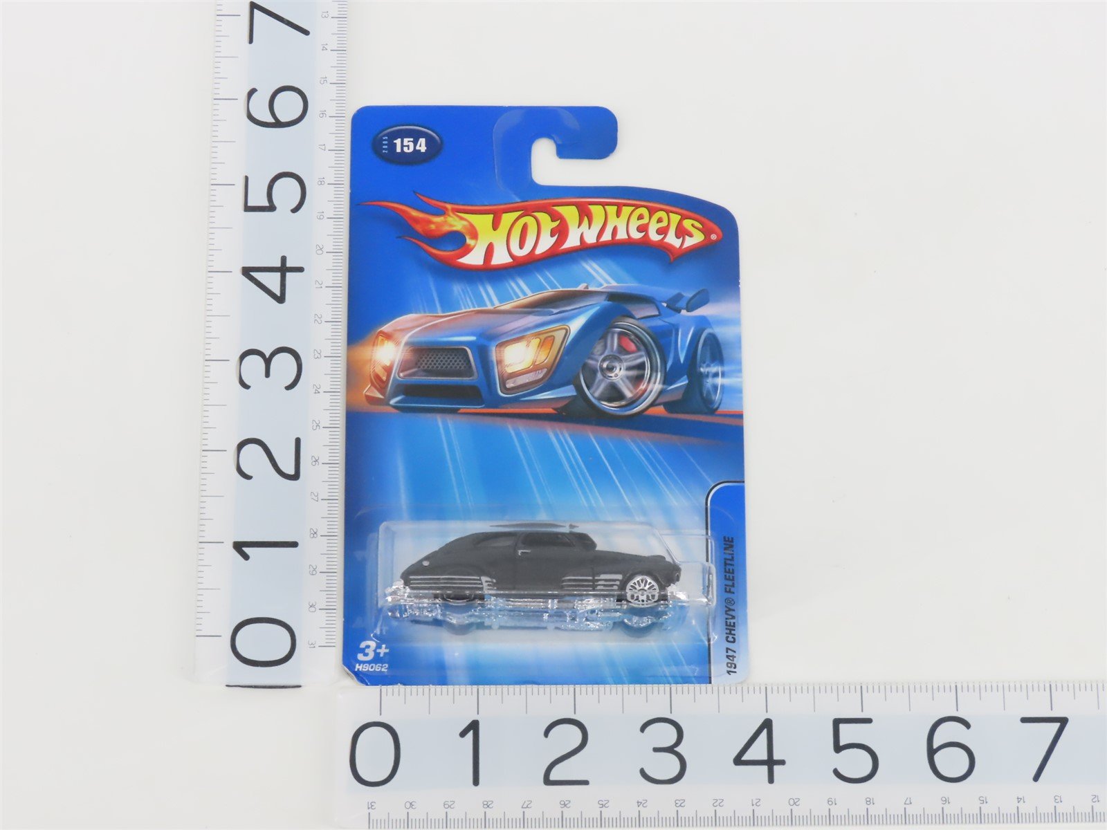LOT of 16 1:64 Scale Hot Wheels Die-Cast Assorted Cars