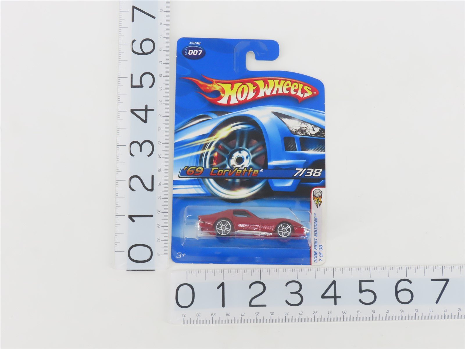 LOT of 16 1:64 Scale Hot Wheels Die-Cast Assorted Cars