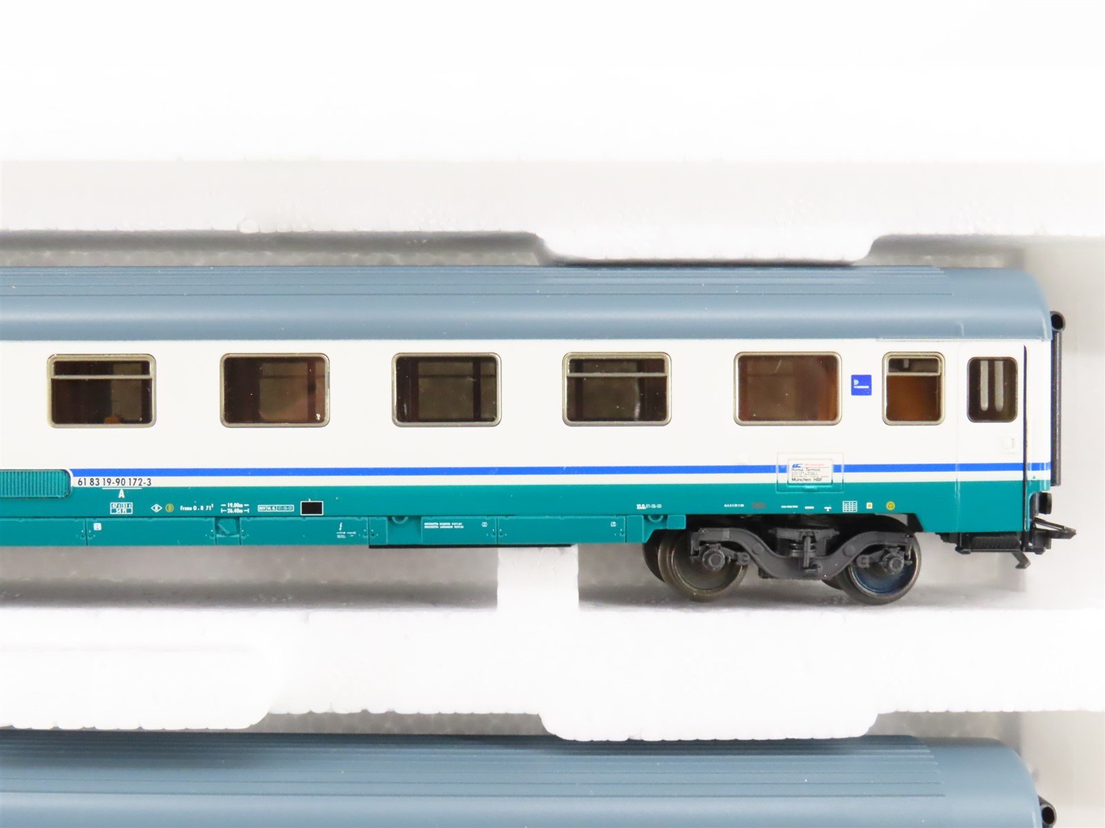HO Marklin 41893 FS Italian State Railways Express Train Passenger 3-Car Set