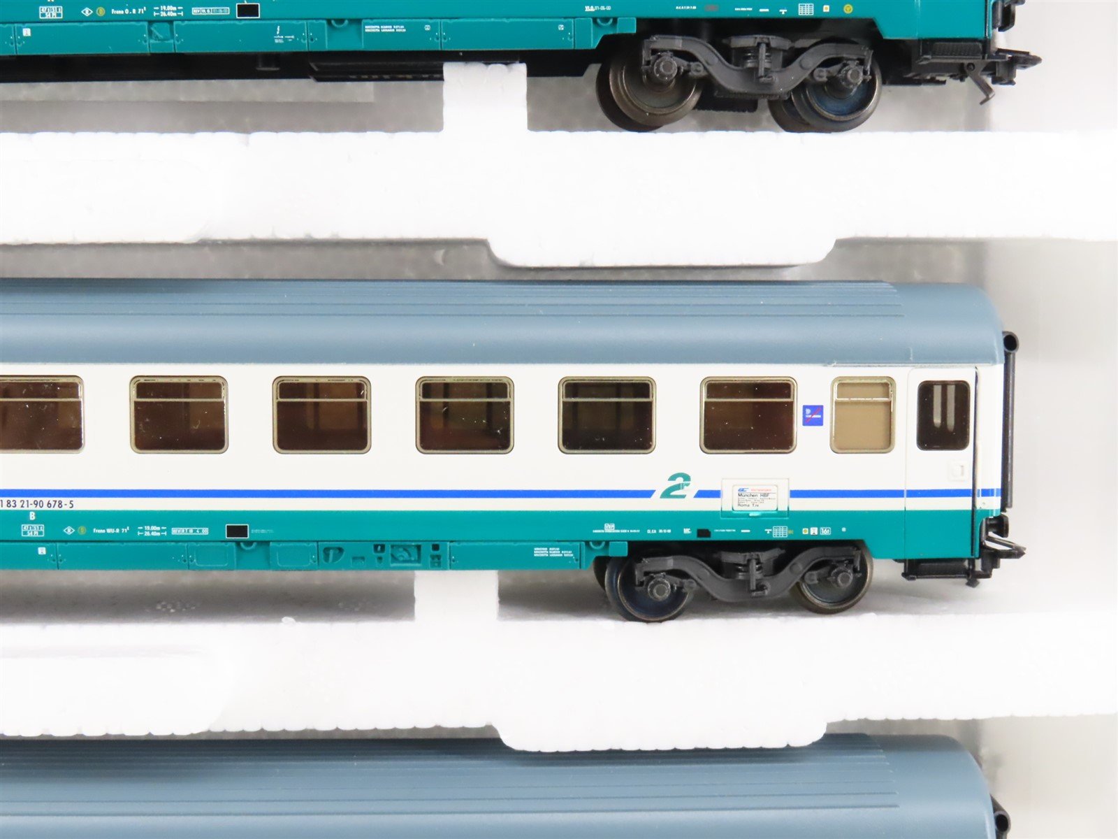 HO Marklin 41893 FS Italian State Railways Express Train Passenger 3-Car Set